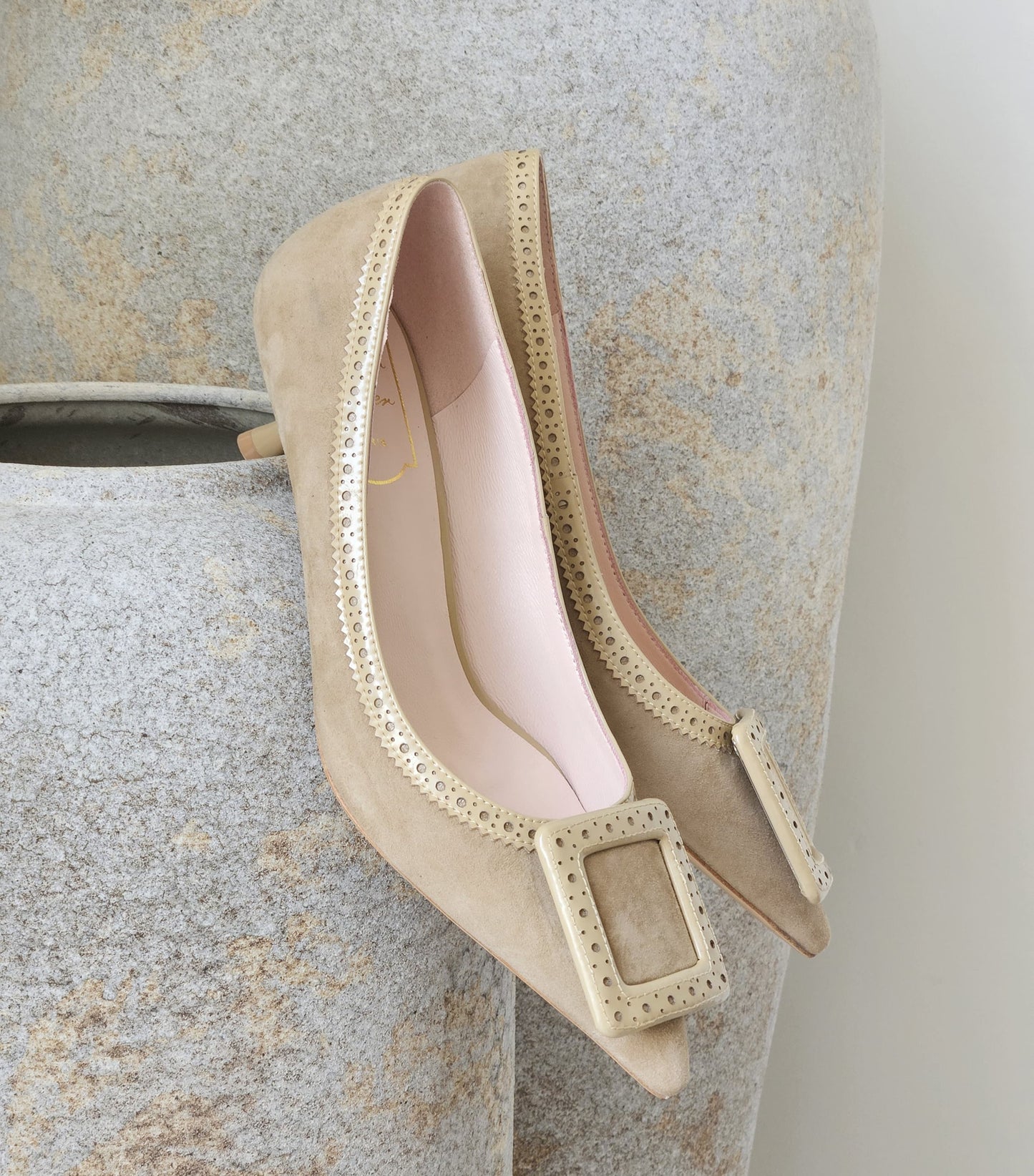 ROGER VIVIER