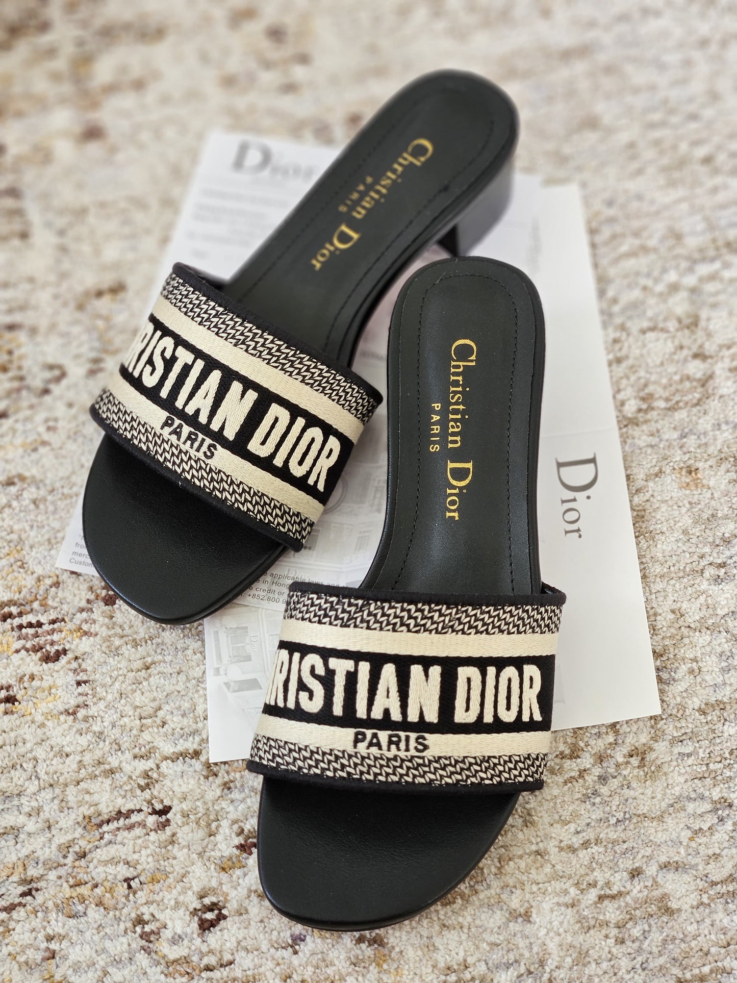 DIOR