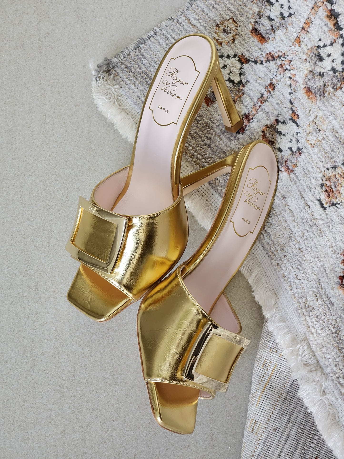 ROGER VIVIER