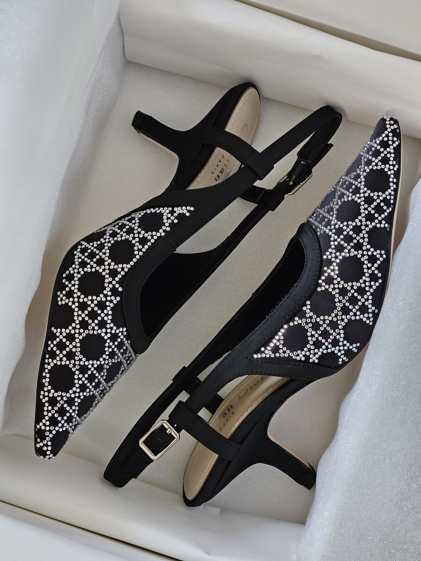 DIOR