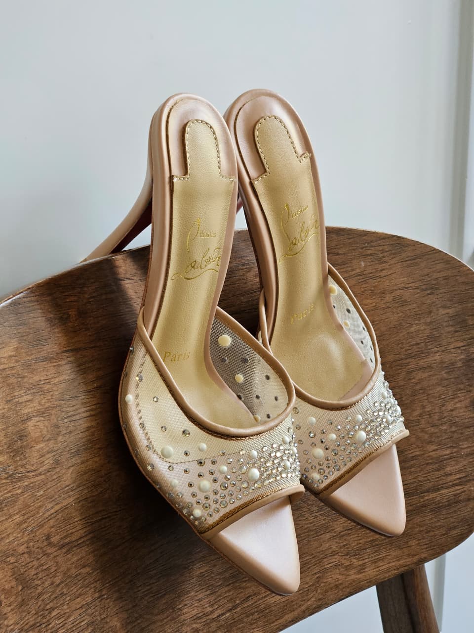 LOUBOUTIN