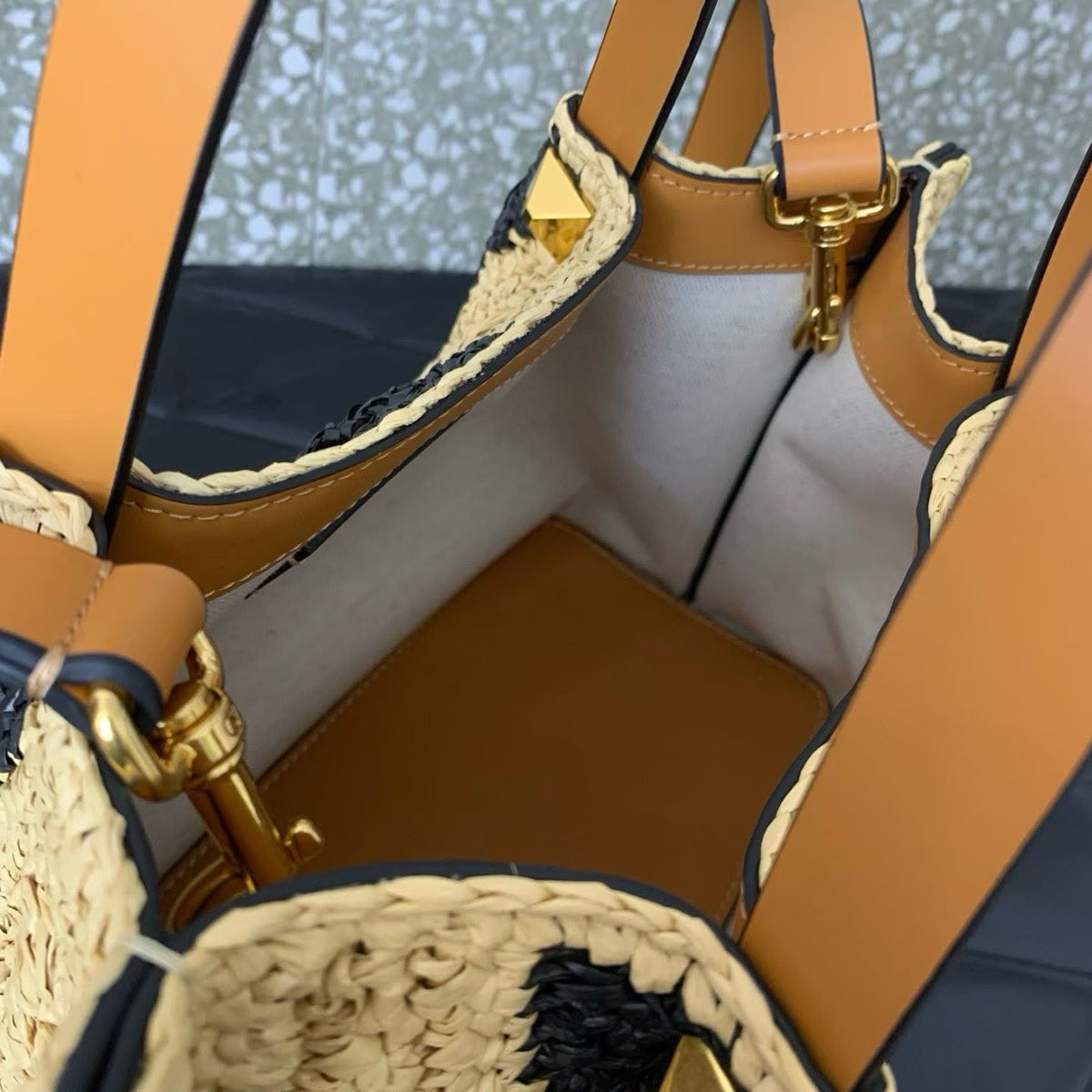 VALENTINO